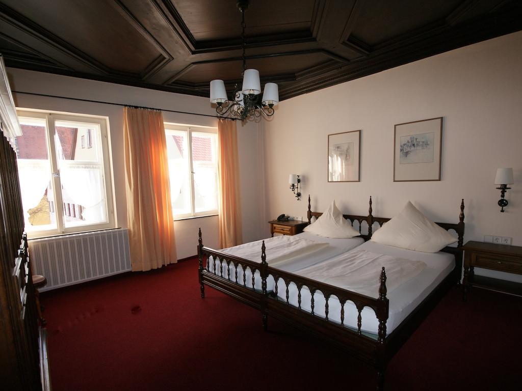 Hotel Eisenkrug Dinkelsbuehl Phòng bức ảnh
