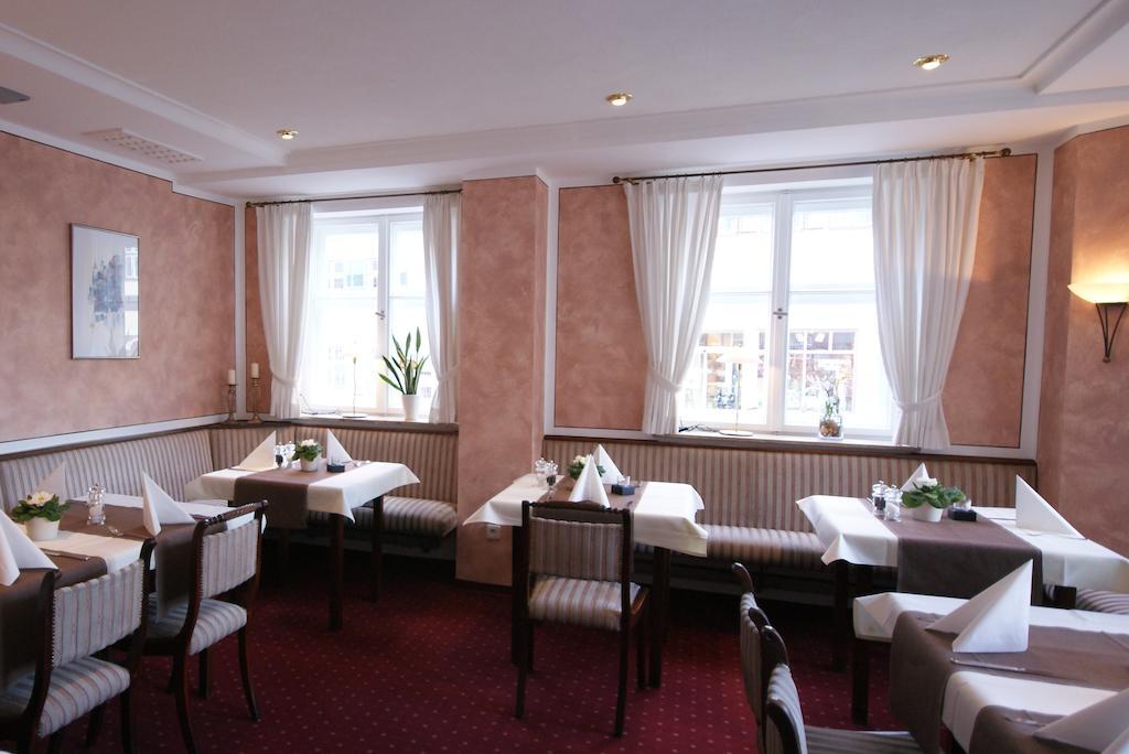 Hotel Eisenkrug Dinkelsbuehl Ngoại thất bức ảnh